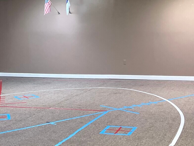 More Photos Of 236 Middlebelt Rd, Garden City Religious Facility For Lease