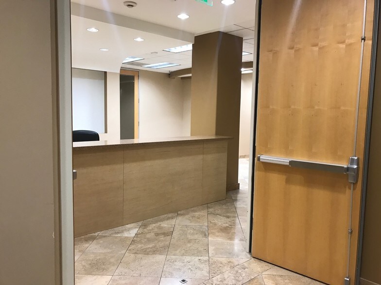 More Photos Of 600 N Brand Blvd, Glendale Medical For Lease
