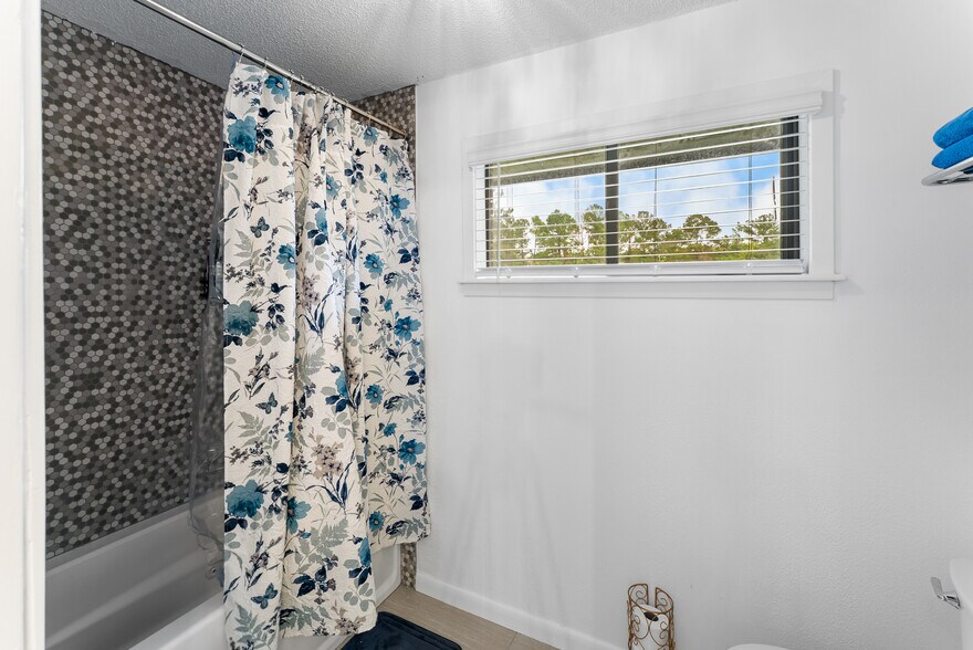 More Photos Of 100 Morgan Dr, Jesup Land For Sale