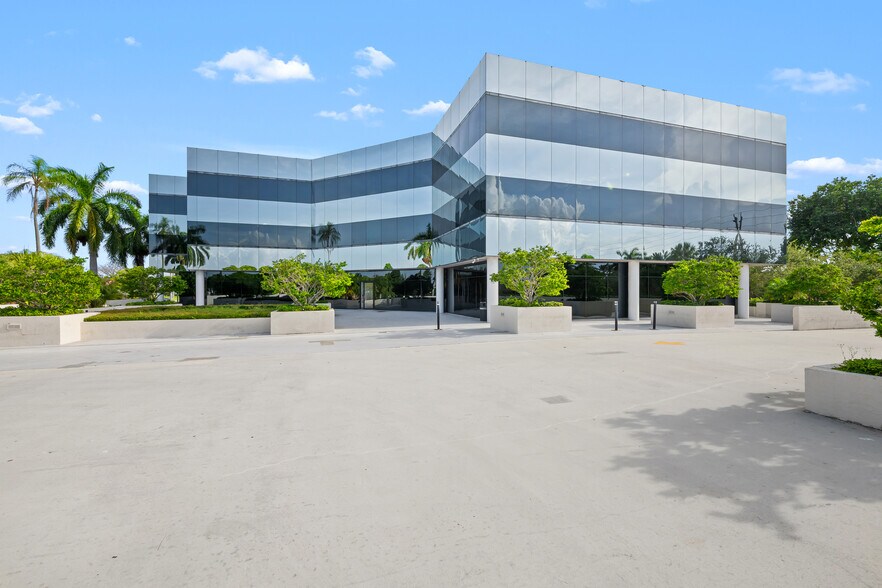 More Photos Of 4800 N Federal Hwy, Boca Raton Medical For Sale