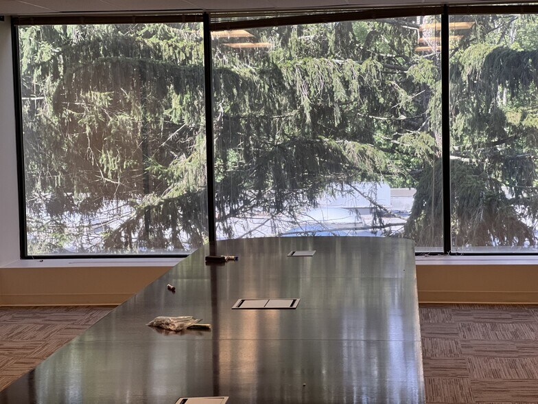 More Photos Of 200 Mill Rd, Fairhaven Medical For Lease