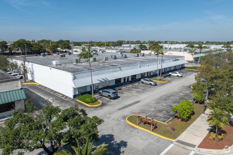 More Photos Of 1703-1747 NW 38th Ave, Lauderhill Unknown For Lease