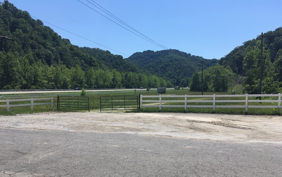 More Photos Of 0 Tri Corner Rd, Danville Land For Lease
