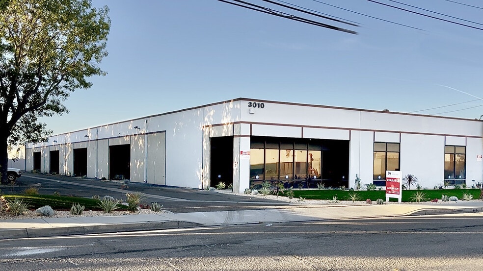 More Photos Of 3010 E Coronado St, Anaheim Manufacturing For Lease