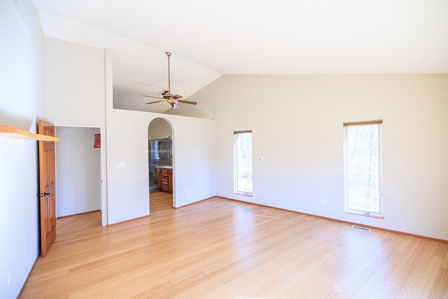 More Photos Of , Bloomington Unknown For Sale