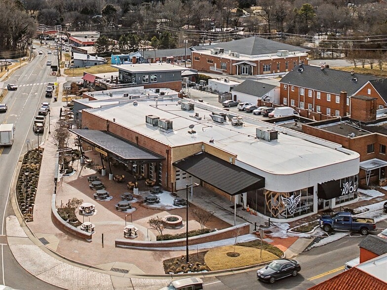 More Photos Of 39 West St, Pittsboro Restaurant For Lease