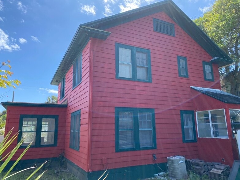 More Photos Of 415 Braddock Ave, Daytona Beach Multifamily For Sale