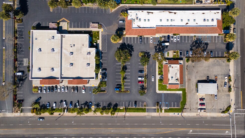 More Photos Of 305-355 E Foothill Blvd, Pomona Unknown For Lease