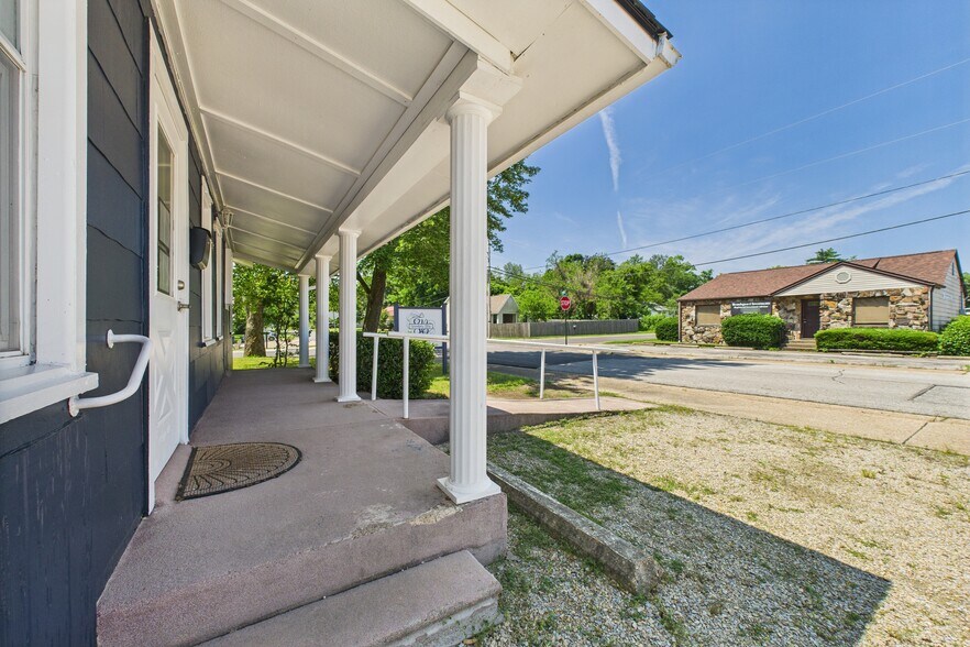 More Photos Of 919 South St, Mountain Home Freestanding For Sale