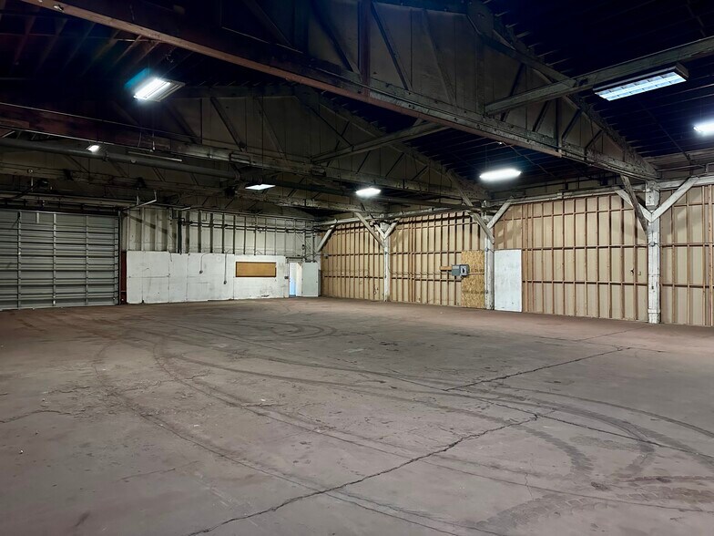 More Photos Of 9493 Porter Rd SE, Aumsville Manufacturing For Lease