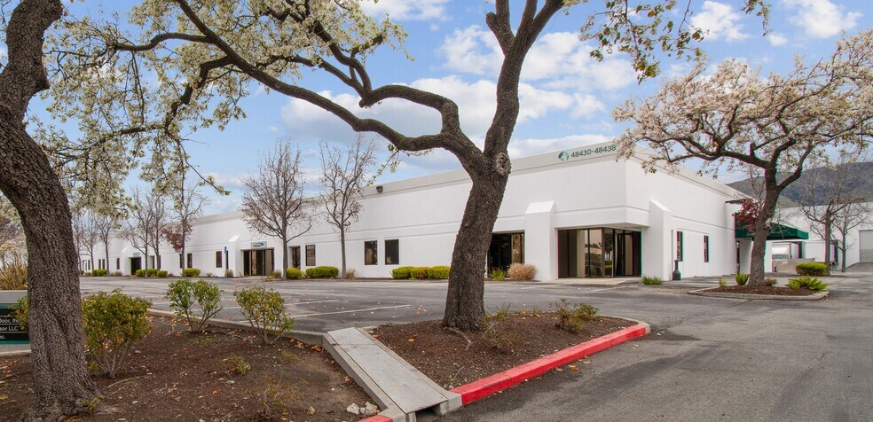 More Photos Of 48340-48350 Milmont Dr, Fremont Warehouse For Lease