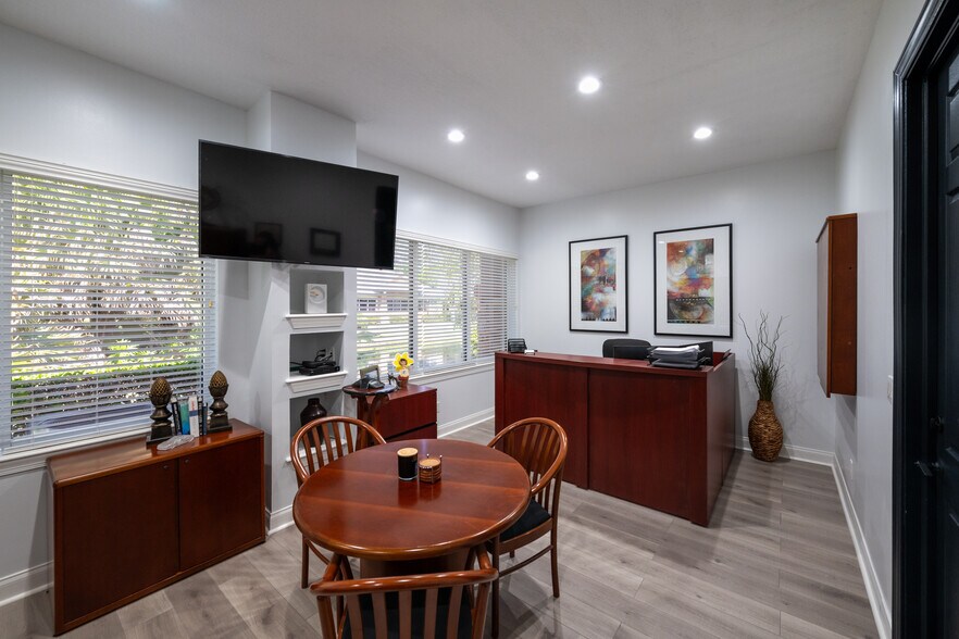 More Photos Of 236 Canal Blvd, Ponte Vedra Beach Medical For Sale