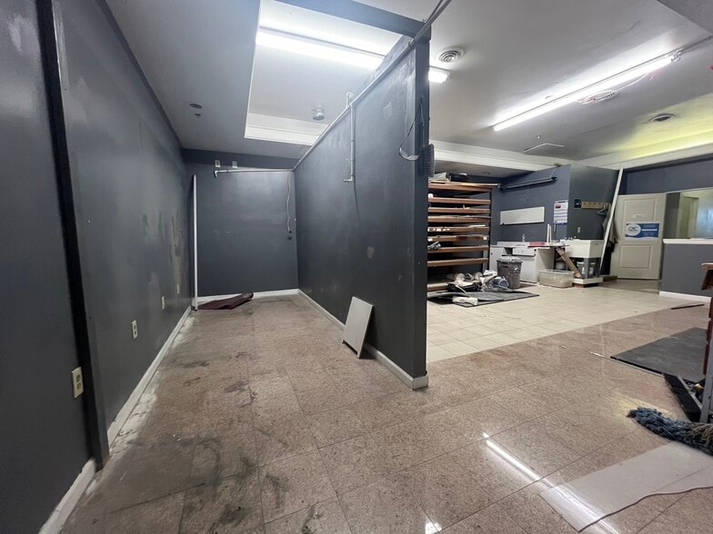 More Photos Of 600A Washington Ave, Philadelphia Unknown For Lease