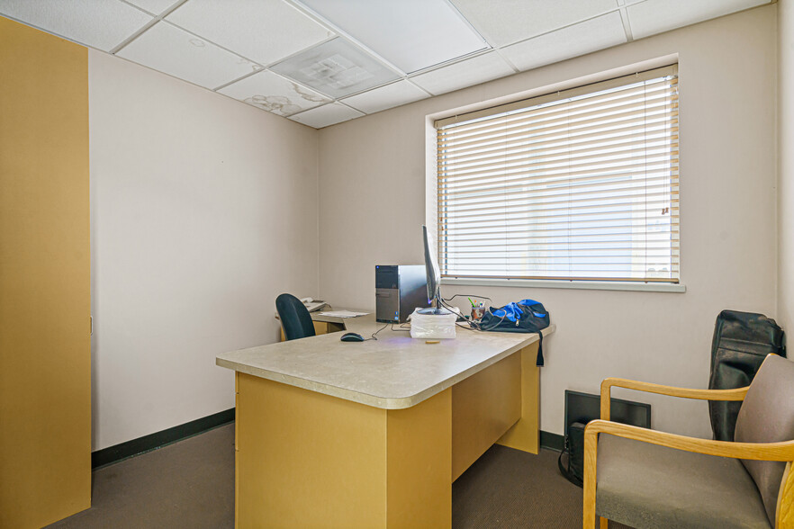 More Photos Of 1641 Crystal Ave, Kansas City Warehouse For Sale