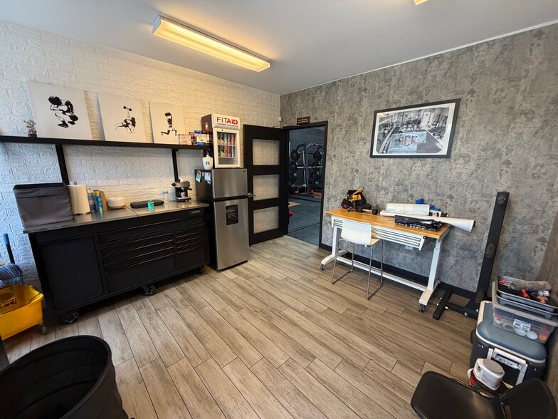 More Photos Of 14911 SW 137th St, Miami Warehouse For Sale