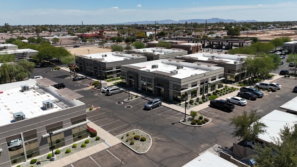 More Photos Of 9150 W Indian School Rd, Phoenix Office For Sale