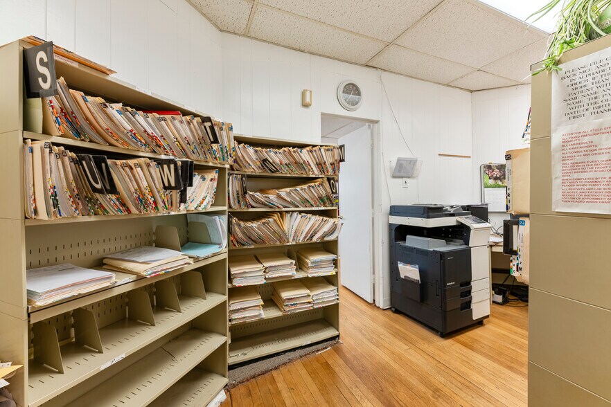 More Photos Of 137 Livingston Ave, New Brunswick Office Residential For Sale