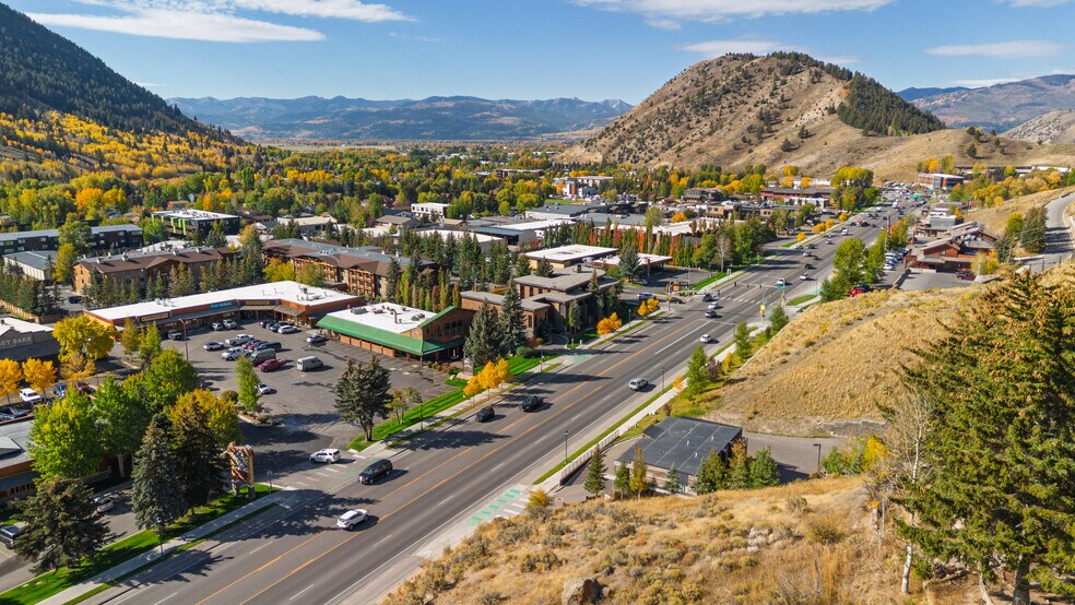 More Photos Of 855 W Broadway Ave, Jackson Apartments For Sale