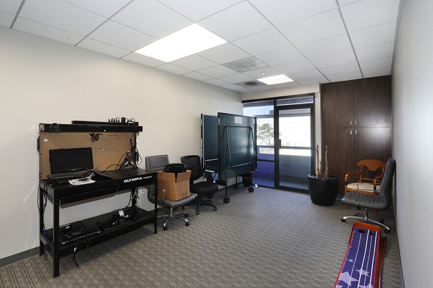 More Photos Of 2569 McCabe Way, Irvine Office For Lease