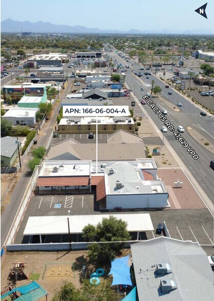 More Photos Of 3030 E Cactus Rd, Phoenix Office For Sale