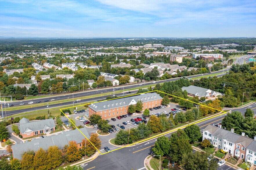 More Photos Of 6101 Redwood Square Ctr, Centreville Medical For Sale