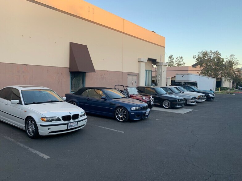 More Photos Of 3305-3311 Grande Vista Dr, Newbury Park Warehouse For Lease