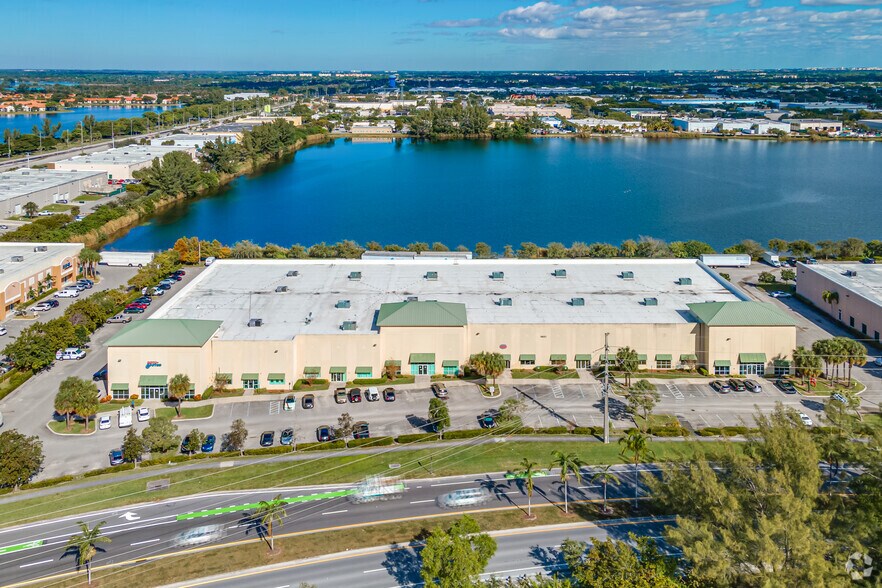More Photos Of 1901 Green Rd, Deerfield Beach Warehouse For Lease