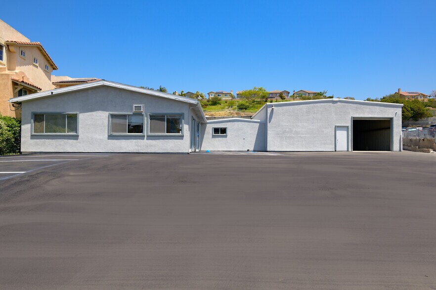 More Photos Of 3050 S Santa Fe Ave, San Marcos Manufacturing For Lease