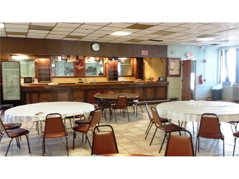 More Photos Of 54 Washington St, Middletown Office For Sale