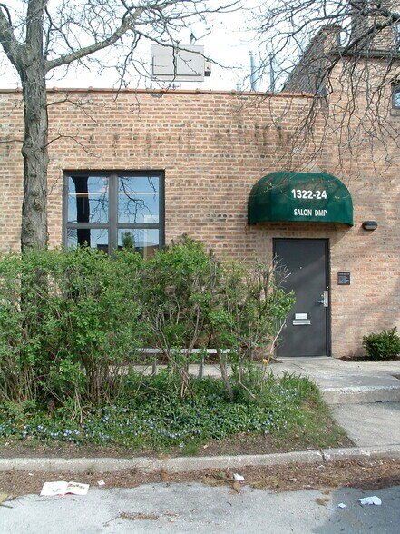 More Photos Of 1310-1324 Oakton St, Evanston Office For Lease