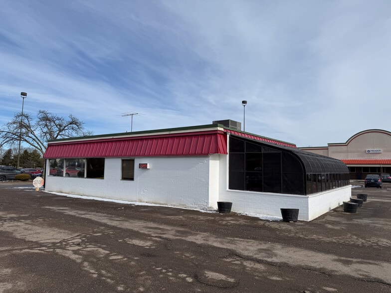 More Photos Of 2040-2152 Wales Ave NW, Massillon General Retail For Sale