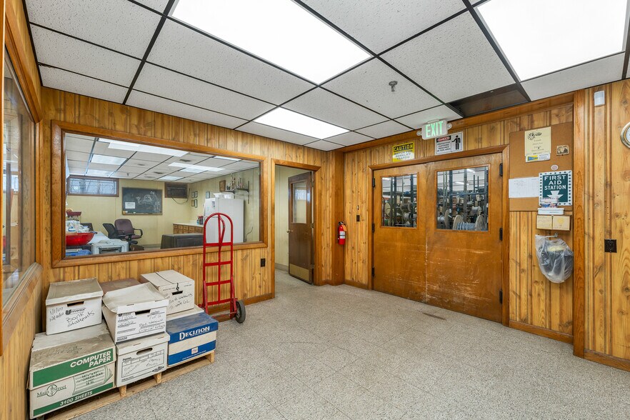 More Photos Of 935 Union Ave, Laconia Industrial For Sale