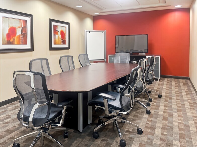 More Photos Of 601 21st St, Vero Beach Coworking Space