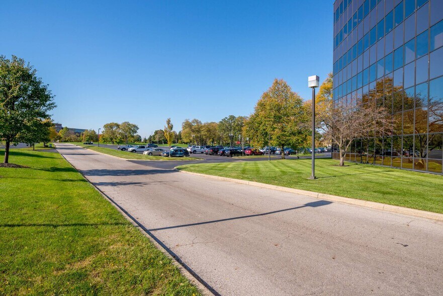 More Photos Of 555 Metro Pl N, Dublin Office For Lease