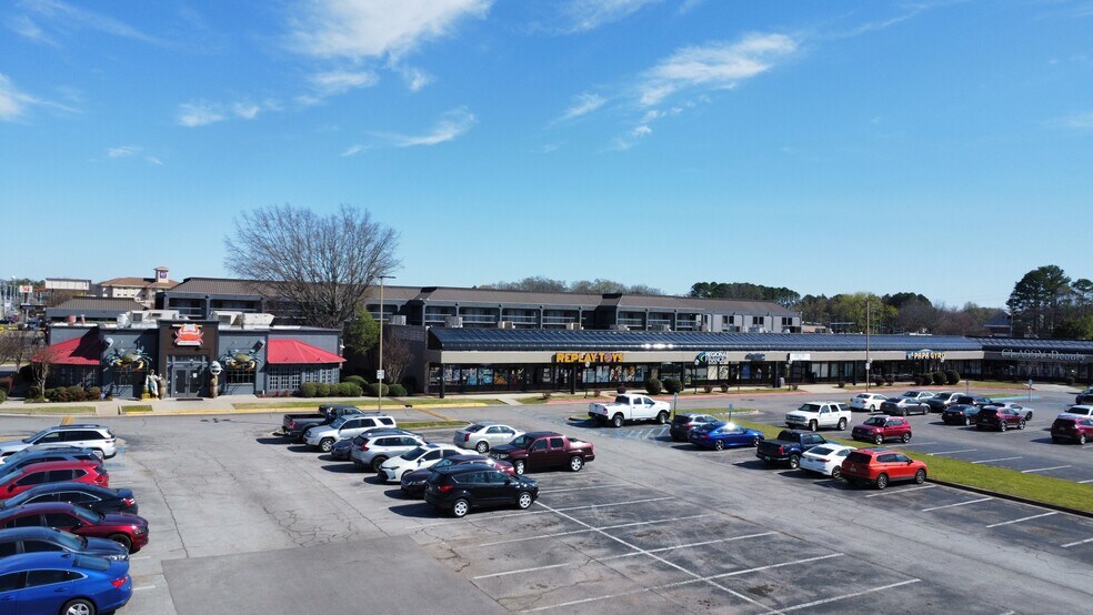 More Photos Of 4925 University Dr, Huntsville Unknown For Lease