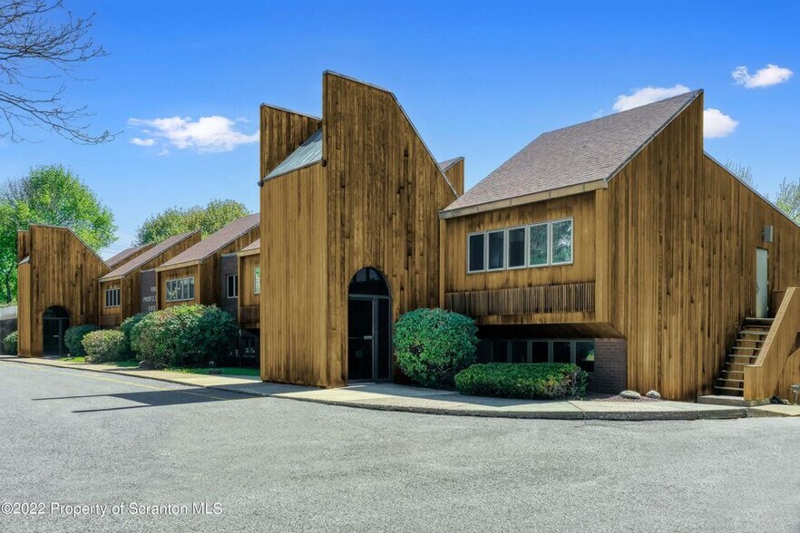 More Photos Of 200 Main St, Blakely Office For Lease