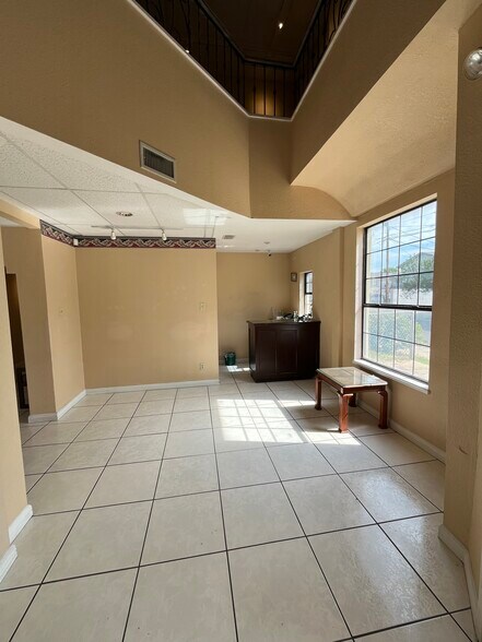 More Photos Of 102 W Calton Rd, Laredo Office Residential For Sale