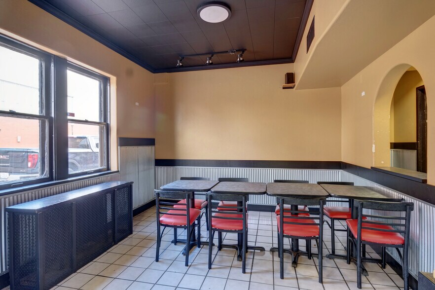 More Photos Of 329 4th St, Wausau Storefront Retail Residential For Sale