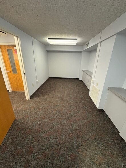 More Photos Of 131 Orchard Park Rd, West Seneca Office For Lease