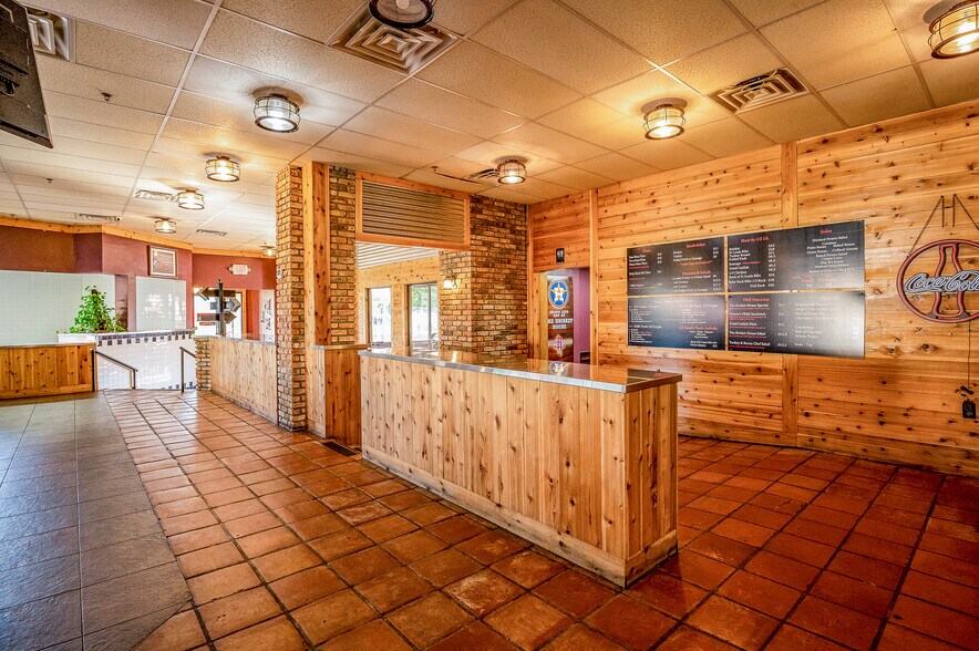 More Photos Of 3301 Cypress Creek Pky, Houston Restaurant For Lease
