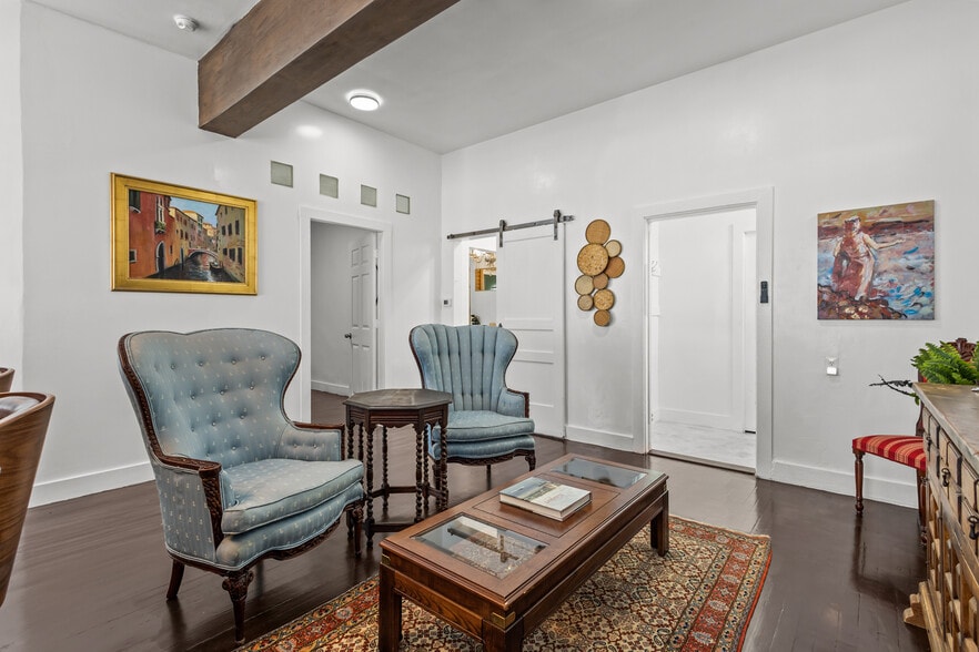 More Photos Of 116 Calverley St, Providence Storefront For Sale
