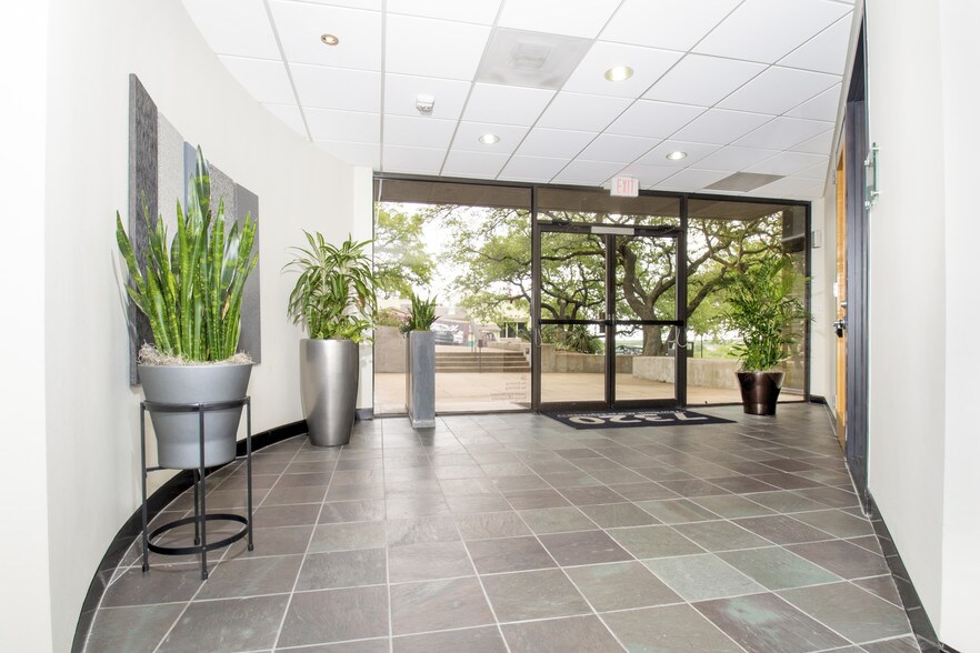 More Photos Of 7320 MoPac Expy N, Austin Office For Lease