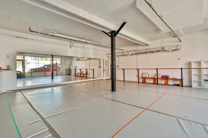 More Photos Of 34-36 Madison St, Newnan Storefront For Lease