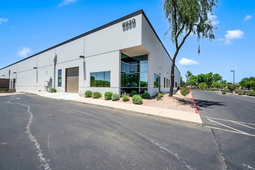 More Photos Of 8930 S Beck Ave, Tempe Light Manufacturing For Lease