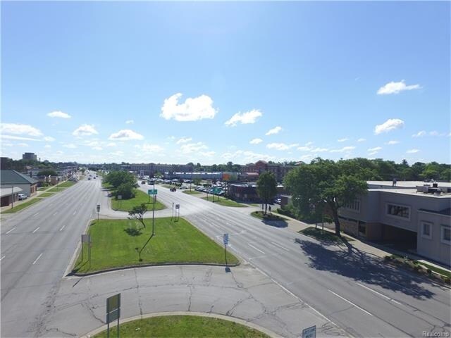 More Photos Of 24730-24736 Michigan Ave, Dearborn Freestanding For Lease