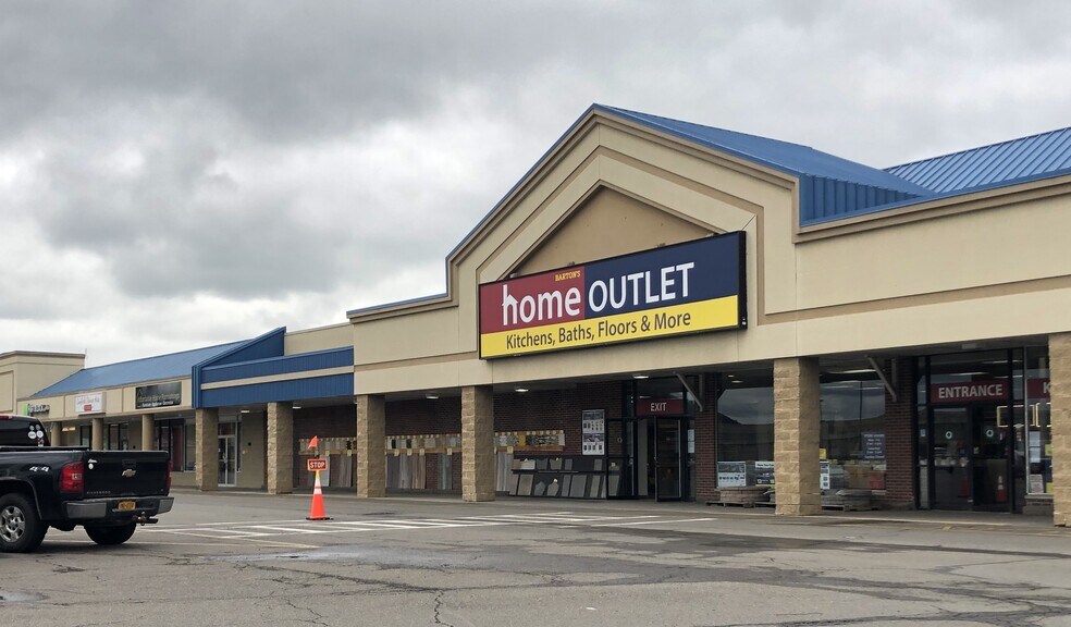 Primary Photo Of 1020 Center St, Horseheads Unknown For Lease