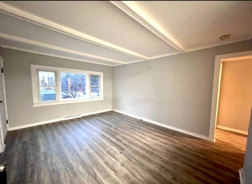 More Photos Of 13 US Highway 206 S, Sandyston Storefront Retail Residential For Sale