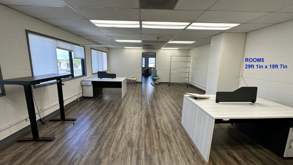 More Photos Of 147 S 6th Ave, La Puente Office Residential For Lease