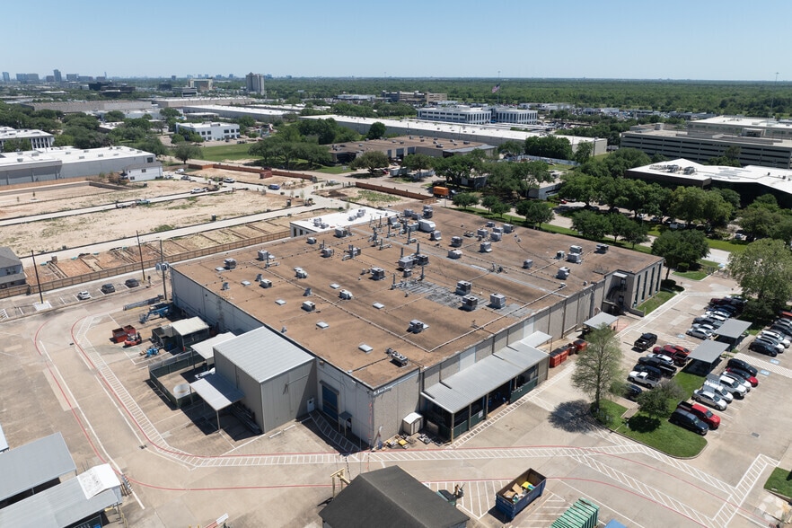 More Photos Of 17200 Park Row, Houston Warehouse For Sale