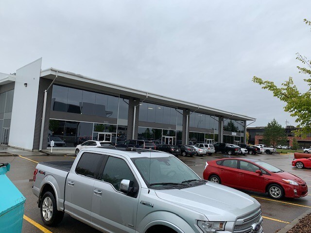 More Photos Of 125 Carleton Dr, St. Albert Flex For Lease